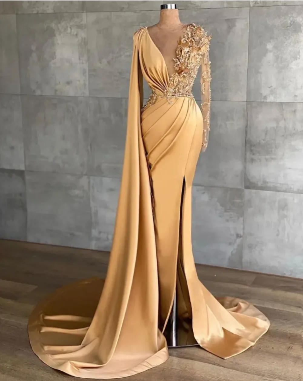 

Exquisite Satin Party Prom Gowns Feathers Appliques Pearls Evening Dress 2024 New Long Sleeves Customed V-neck Vestido De Fiesta