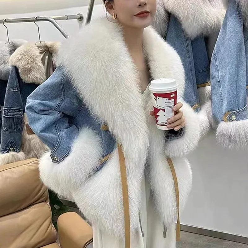 

2023 Real Fur Winter New Fox Hair Denim Coat Pie Overcomes Female Design Sense Young Fur