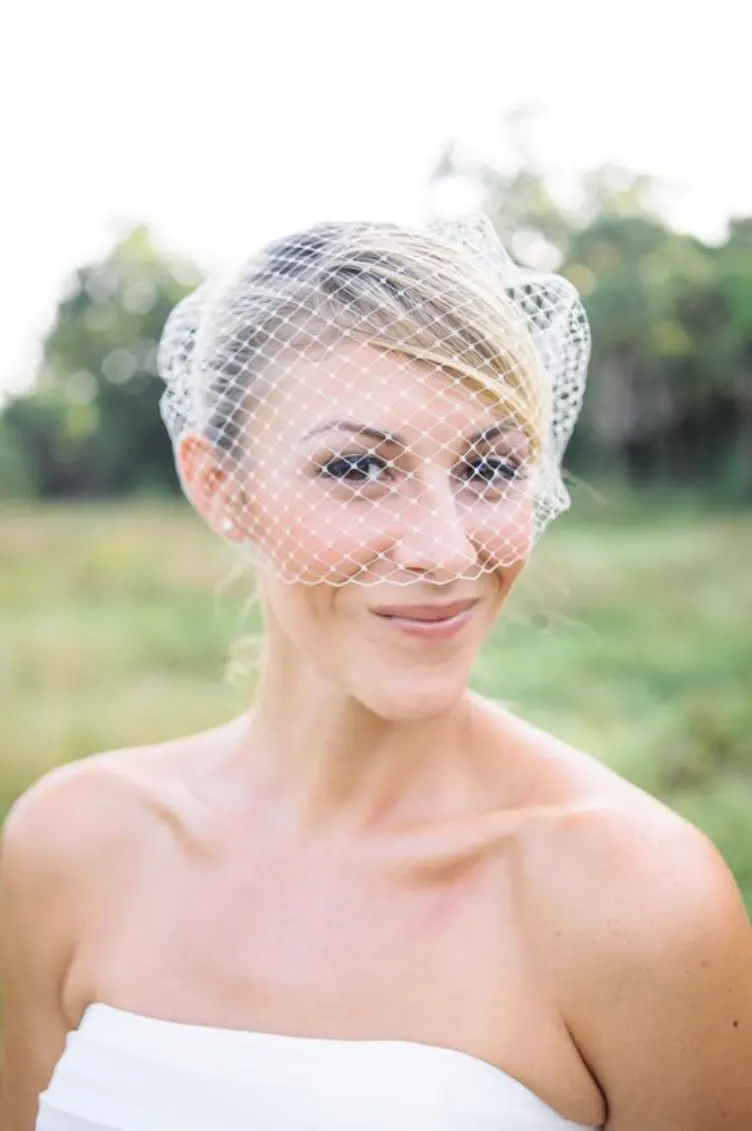 1920s Pearls Wedding Birdcage Veils for Bride with Comb White Beadings Bridal Headpiece Accessories for Women Bridal Face Veil
1920s Pearls Wedding Birdcage Veils for Bride with Comb White Beadings Bridal Headpiece Accessories for Women Bridal Face Veil