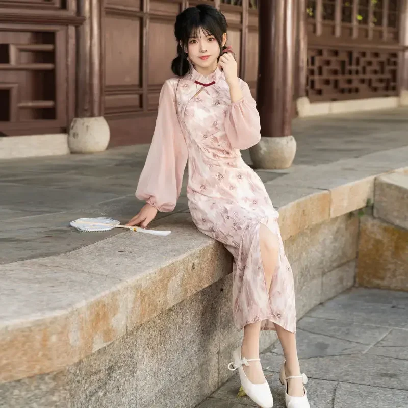 Chinese Traditional Cheongsam Qipao Long Sleeved Improved Dress Medium Length Chiffon Dress Autumn Women's Clothing Retro
Chinese Traditional Cheongsam Qipao Long Sleeved Improved Dress Medium Length Chiffon Dress Autumn Women's Clothing Retro
