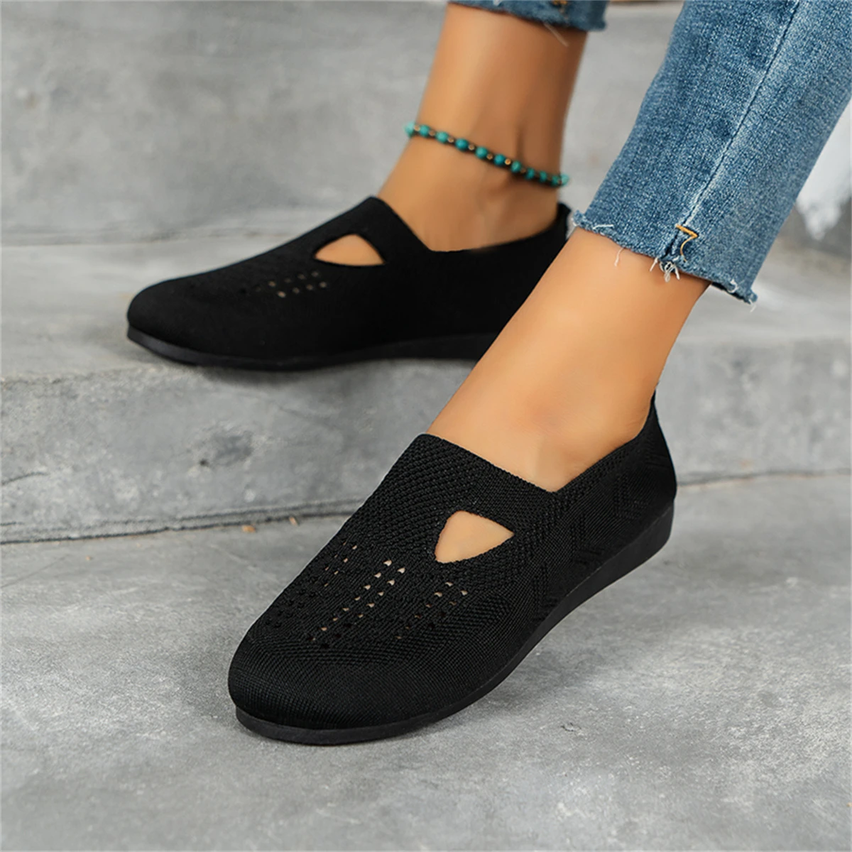 

New Women Shoes Mesh Light Breathable Slip on Casual Shoes Solid Color Versatile Low Help Flat Shoes Zapatos De Mujer Sneakers