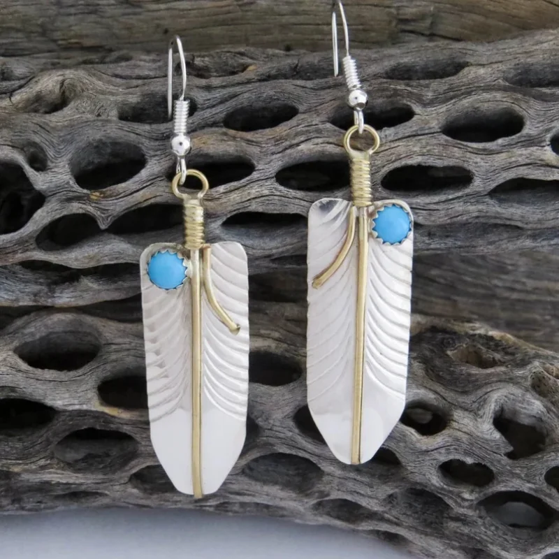 

Vintage Metal Carved Feather Earrings for Women Electroplated Two Tone Gold Inlaid Green Stone Hook Drop Earrings