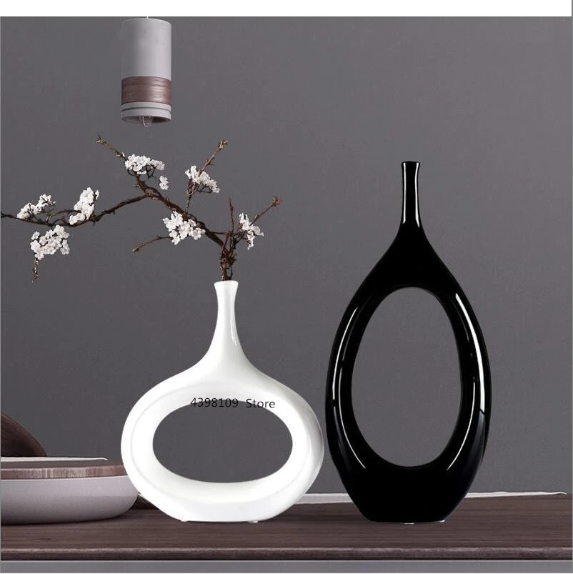 Classic black white ceramic vase set European minimalist vase container furnishings ceramic crafts dried flowers decorative vase
Classic black white ceramic vase set European minimalist vase container furnishings ceramic crafts dried flowers decorative vase