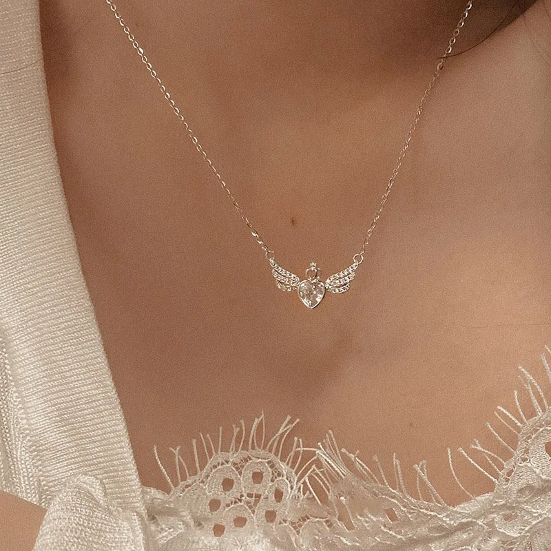 PANJBJ 925 Sterling Silver Love Heart Wing Necklace for Women Girl Concise Exquisite Fashion Jewelry Birthday Gift Dropshipping
PANJBJ 925 Sterling Silver Love Heart Wing Necklace for Women Girl Concise Exquisite Fashion Jewelry Birthday Gift Dropshipping