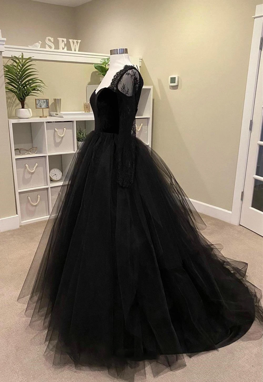 Luxury Lace Party Dresses Ball Gown for Banquet Birthday Party Evening Cocktail Dresses
Luxury Lace Party Dresses Ball Gown for Banquet Birthday Party Evening Cocktail Dresses
