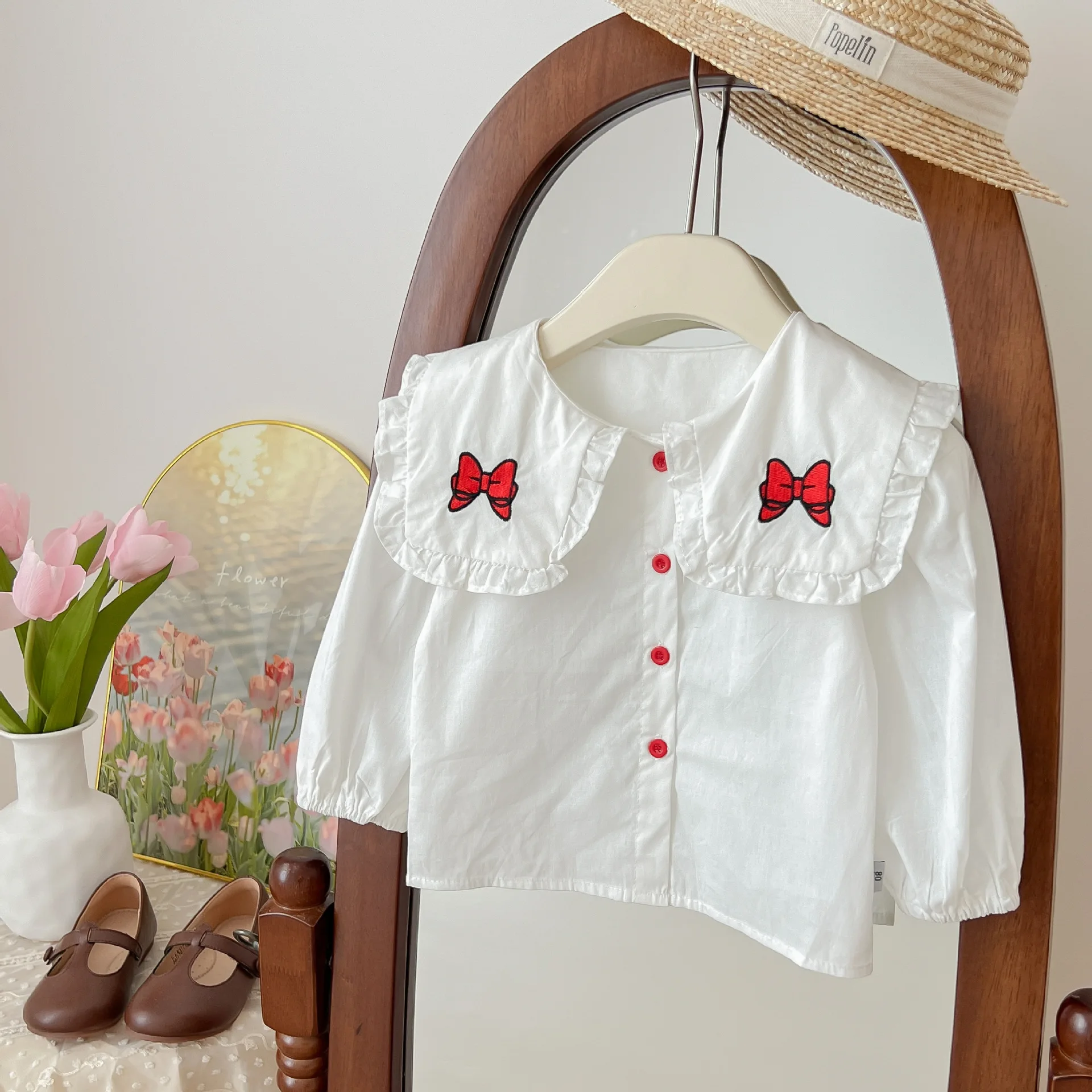 Girls' Shirt New Year's Long Sleeve Spring and Autumn Cotton Collar Lace Korean Top Girls' Fashionable Children's Clothing
Girls' Shirt New Year's Long Sleeve Spring and Autumn Cotton Collar Lace Korean Top Girls' Fashionable Children's Clothing