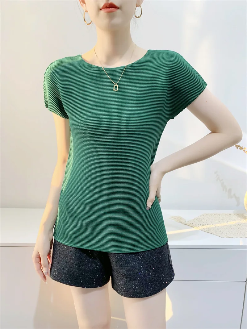 women's basic T-shirt for summer Miyak Pleated Fashion high stretch round neck short sleeve fold T-shirts
women's basic T-shirt for summer Miyak Pleated Fashion high stretch round neck short sleeve fold T-shirts