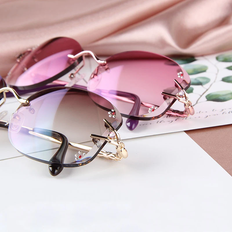 

Luxury Elegant Women Sunglasses With -1.00 -1.50 -2.00 Myopia Lenses Rimless Diamond Anti-UV Sun Glasses Gradient Brown Lenses