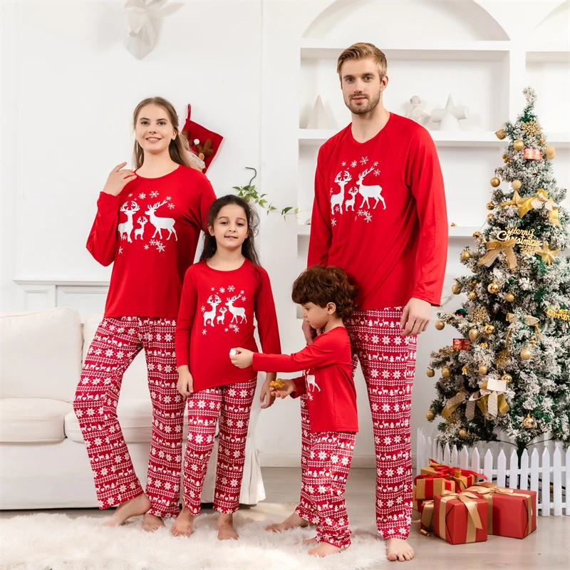 

2023 Christmas Deer Family Matching Outfits Father Mother Children Pajamas Sets Daddy Mommy and Me Xmas Pj's Clothes Tops+Pants