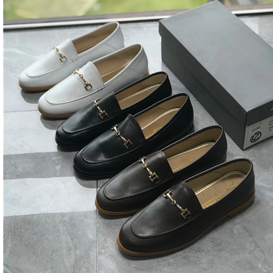 Jenny&Dave Elegant Metal Buckle Leather British Fashion Office Ladies Leather Loafers Comfortable Breathable Flat Shoes
Jenny&Dave Elegant Metal Buckle Leather British Fashion Office Ladies Leather Loafers Comfortable Breathable Flat Shoes