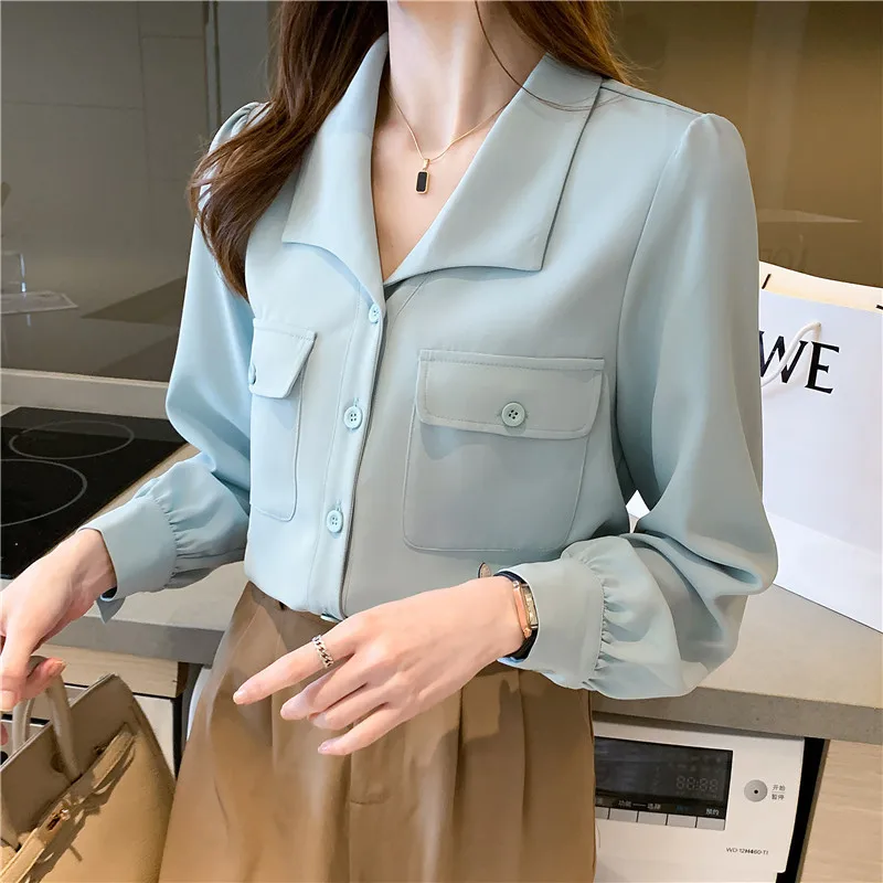 Женская шифоновая рубашка, белая офисная рубашка с длинным рукавом, V-образным вырезом, пуговицами и карманами, в Корейском стиле, 2022
Женская шифоновая рубашка, белая офисная рубашка с длинным рукавом, V-образным вырезом, пуговицами и карманами, в Корейском стиле, 2022