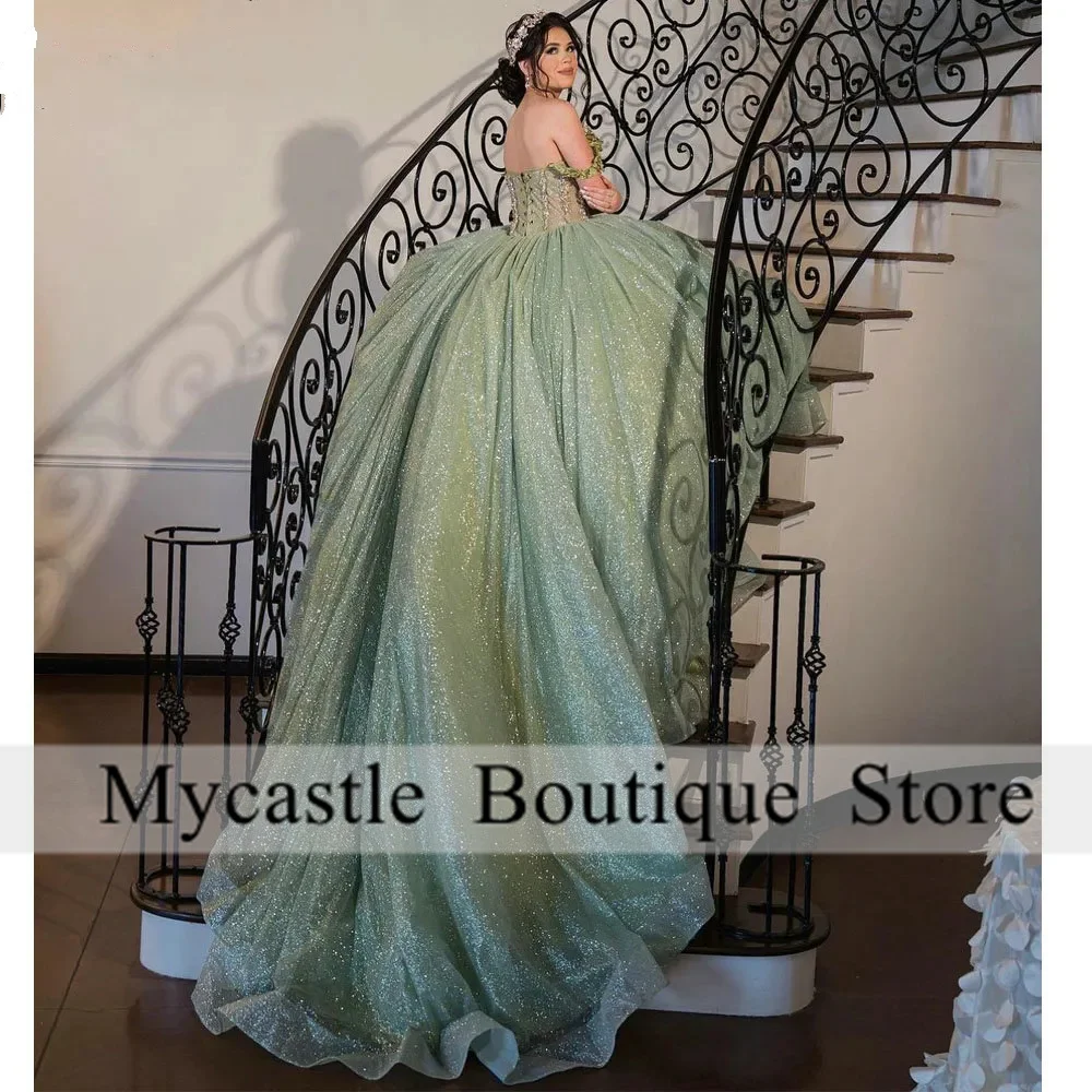 Mint Green Glitter Crystal Beading Ball Gown Quinceanera Dresses Off the Shoulder Appliques Lace Corset Vestidos De 15 Años
Mint Green Glitter Crystal Beading Ball Gown Quinceanera Dresses Off the Shoulder Appliques Lace Corset Vestidos De 15 Años