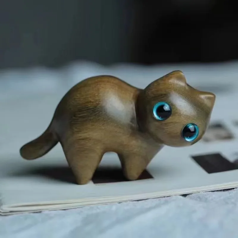Зеленая сандаловая резная наклонная кошка Милая кошка на удачу настольное украшение для дома креативный подарок магазина мероприятия
Зеленая сандаловая резная наклонная кошка Милая кошка на удачу настольное украшение для дома креативный подарок магазина мероприятия