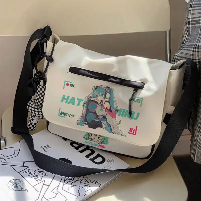 Hatsune Miku joint shoulder bag female student personality large capacity two-dimensional cute crossbody bag ins
Hatsune Miku joint shoulder bag female student personality large capacity two-dimensional cute crossbody bag ins