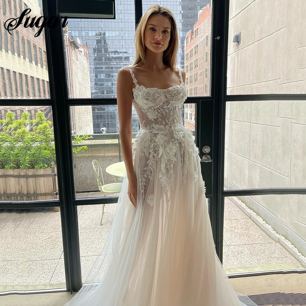 3D Flowers Lace Wedding Dresses A-Line Appliques Spaghetti Straps Bridal Gowns Princess With Royal Train Bride Dress 2022
3D Flowers Lace Wedding Dresses A-Line Appliques Spaghetti Straps Bridal Gowns Princess With Royal Train Bride Dress 2022