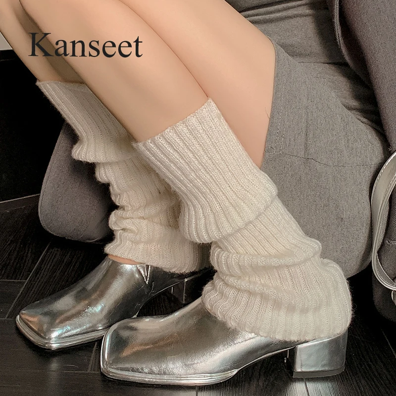 Женские туфли-лодочки из натуральной кожи, с квадратным носком 
Женские туфли-лодочки из натуральной кожи, с квадратным носком