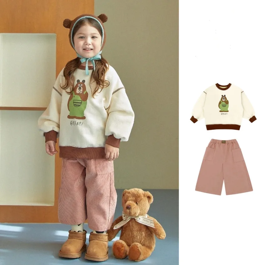 Korea Children's Clothing Autumn/Winter New Girls Hoodie Set Kid PS Long Sleeve Plus Fleece Tops+ Corduroy Wide Leg Pants 2PCS
Korea Children's Clothing Autumn/Winter New Girls Hoodie Set Kid PS Long Sleeve Plus Fleece Tops+ Corduroy Wide Leg Pants 2PCS