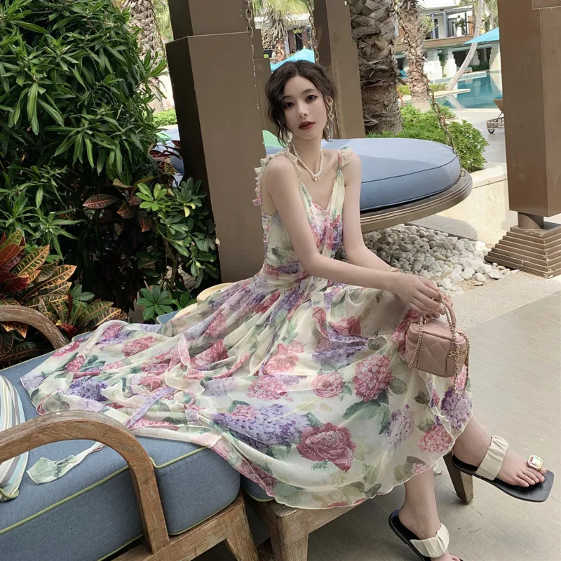 Summer Women Long Dress French Elegant Sling Strap Ruffled Full Fragmented Flower Vacation Fairy Gauze Backless Suspended Dress
Summer Women Long Dress French Elegant Sling Strap Ruffled Full Fragmented Flower Vacation Fairy Gauze Backless Suspended Dress