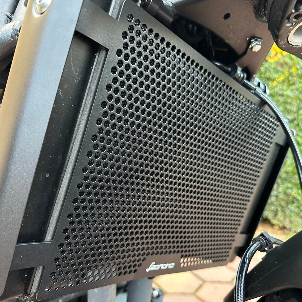 FOR Benelli Leoncino 800 Leoncino800 2020 2021 2022 2023 Motorcycle Radiator Guard Protector Grille Grill Cover Accessories
FOR Benelli Leoncino 800 Leoncino800 2020 2021 2022 2023 Motorcycle Radiator Guard Protector Grille Grill Cover Accessories