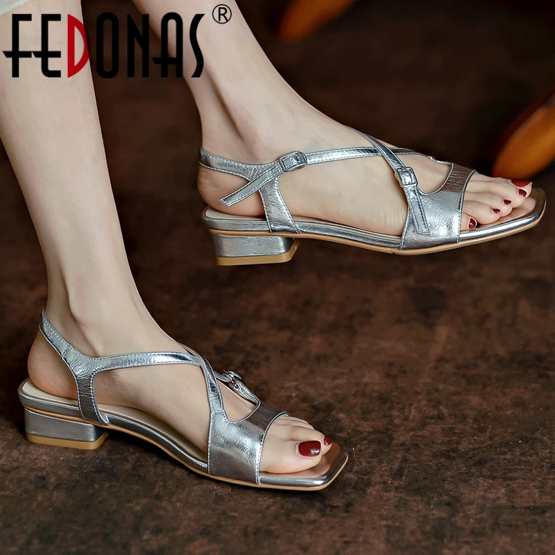 

Женские босоножки в стиле ретро FEDONAS, черные туфли из овечьей кожи на низких каблуках с перекрестными ремешками и пряжками, обувь для офиса на лето 2019