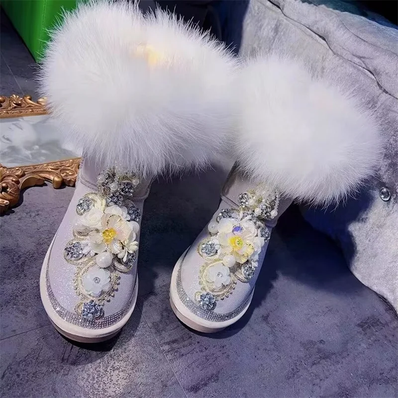 Fashion Dazzling-colored rhinediamond hand custom velvet warm boots fur all-in-one boots women's large size 35-44
Fashion Dazzling-colored rhinediamond hand custom velvet warm boots fur all-in-one boots women's large size 35-44