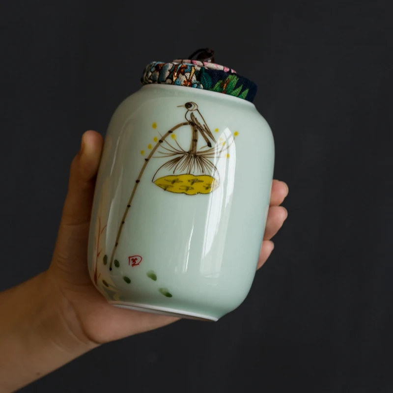 

Чайник ручной росписи в китайском стиле Celadon с крышкой, керамическая чайная коробка, чайник для хранения чая в ретро стиле, аксессуары для домашнего чая