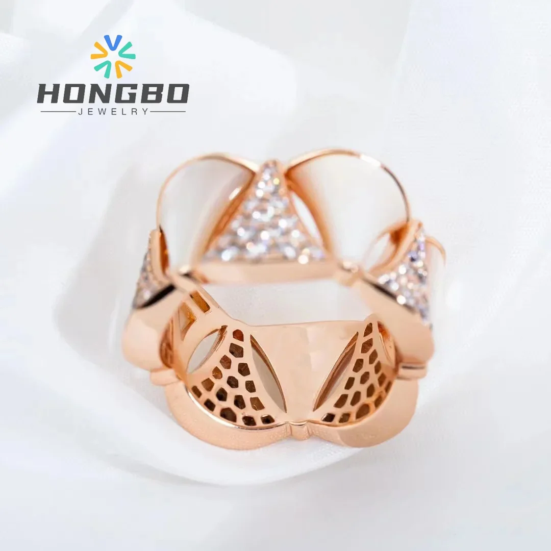 1:1 Customized European and American Hot Selling BVs925 Silver Fritillaria Set Diamond Ring with Personalized Style
1:1 Customized European and American Hot Selling BVs925 Silver Fritillaria Set Diamond Ring with Personalized Style