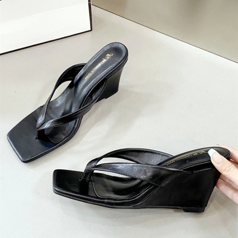 Square Toe Clip Toe Flip Flops Women Summer Outdoor Comfortable Open Toe Wedges Slide Sandals Fashion Simple Non-slip Beach Shoe 36 S829ba70fe3f7449290c04e1e919e79d9j