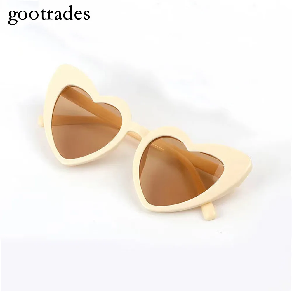 Fashion Kids Cute Sunglasses Heart Outdoor Eyewear Children Lovely Street Shooting Sun Glasses Classic Girls Boys Sunglasses
Fashion Kids Cute Sunglasses Heart Outdoor Eyewear Children Lovely Street Shooting Sun Glasses Classic Girls Boys Sunglasses