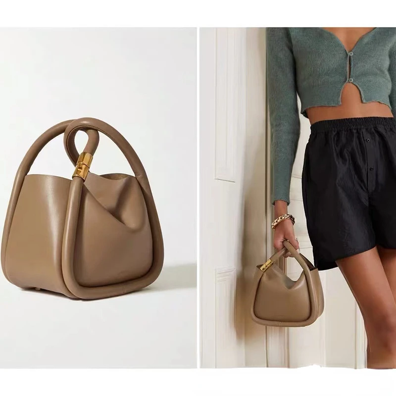 Bag Leather Crossbody New Designer Women Handbag High-quality Classic Fashionable Underarm Bag Product Luxury 202 _DG-143561434_
Bag Leather Crossbody New Designer Women Handbag High-quality Classic Fashionable Underarm Bag Product Luxury 202 _DG-143561434_