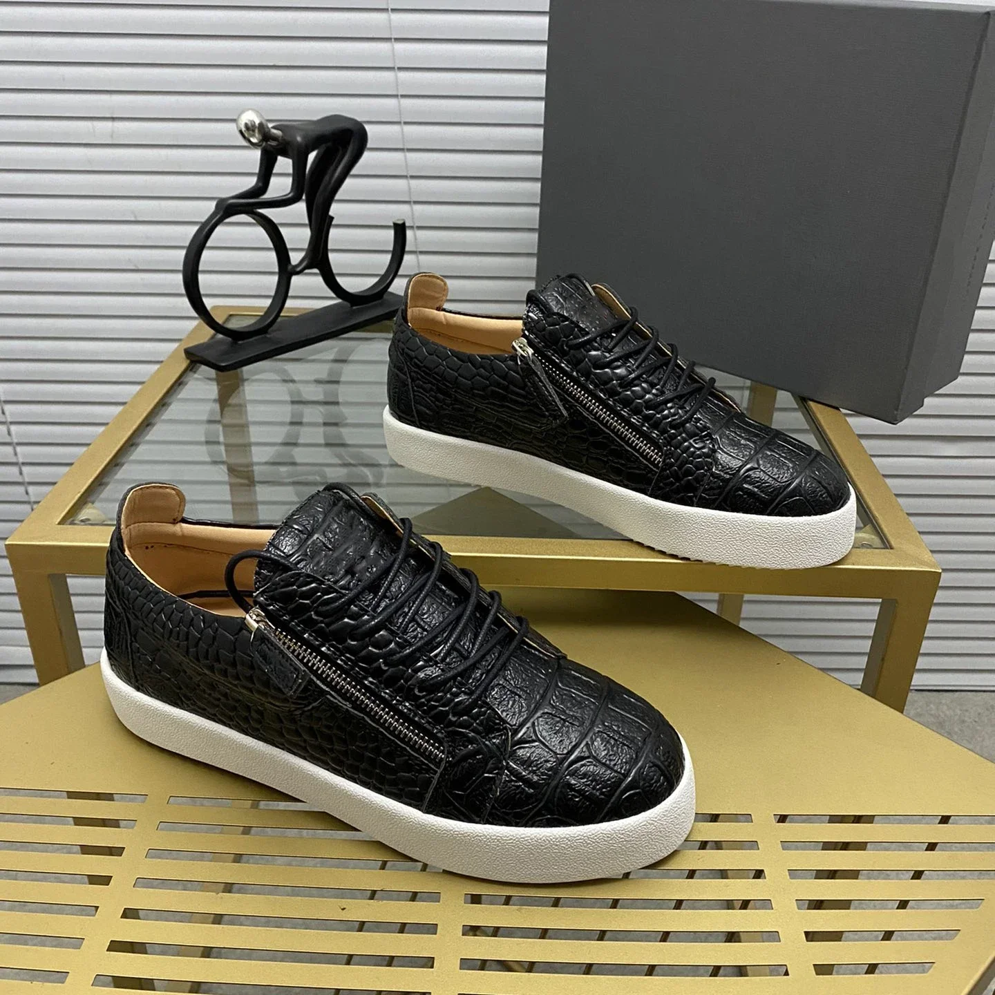 

LUXURYDITA Designer Men Casual Sneakers Real Leather GZ Luxury Women Tennis Shoes 35-47 Fashion Unisex loafers MD00039