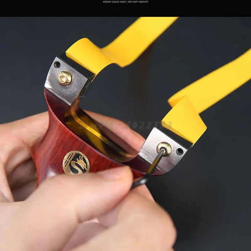 2022 New Titanium Alloy Pure Copper Patch Slingshot Outdoor Hunting Athletic Catapult Slingshots with Flat Rubber Band Shooting
2022 New Titanium Alloy Pure Copper Patch Slingshot Outdoor Hunting Athletic Catapult Slingshots with Flat Rubber Band Shooting