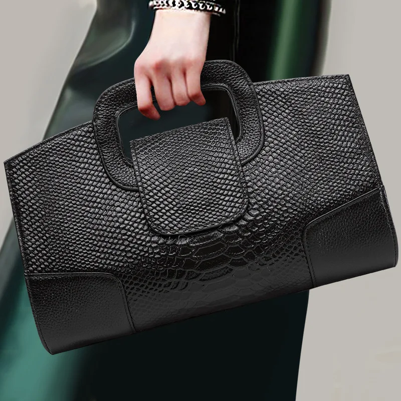 The new listing full grain cow leather handbag Women Fashionable And Minimalist versatile Crossbody shoulder Large capacity
The new listing full grain cow leather handbag Women Fashionable And Minimalist versatile Crossbody shoulder Large capacity