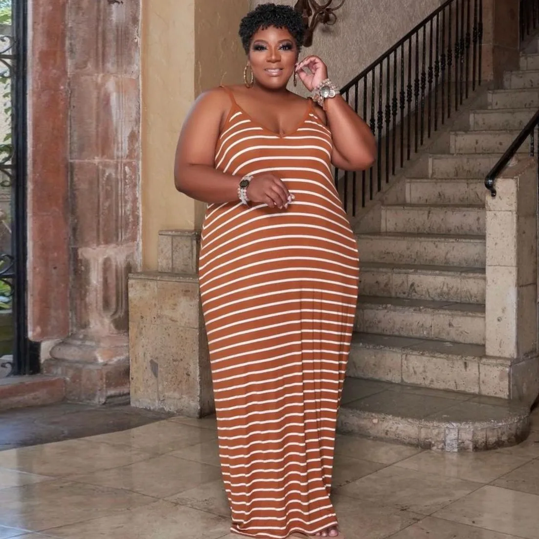 African Dresses For Women Elegant Dashiki Summer Spaghetti Straps Maxi Dress Ladies Traditional Africa Clothing Fairy Long Dress
African Dresses For Women Elegant Dashiki Summer Spaghetti Straps Maxi Dress Ladies Traditional Africa Clothing Fairy Long Dress