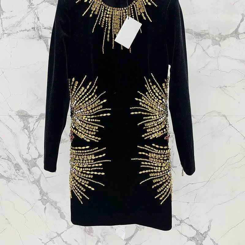 23Autumn New Black Mini Dress Fashion Round Neck Long Sleeve Pin Bead Decoration Bag Hip Dresses Elegant Women Zipper Clothes
23Autumn New Black Mini Dress Fashion Round Neck Long Sleeve Pin Bead Decoration Bag Hip Dresses Elegant Women Zipper Clothes