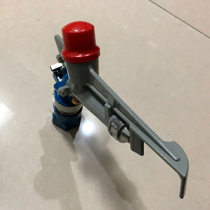 1inch 360Adjustable Irrigation Spray Device Sprinkler Large Area Watering Tool Water System Rain Spray Field Garden Sprinkler
1inch 360Adjustable Irrigation Spray Device Sprinkler Large Area Watering Tool Water System Rain Spray Field Garden Sprinkler