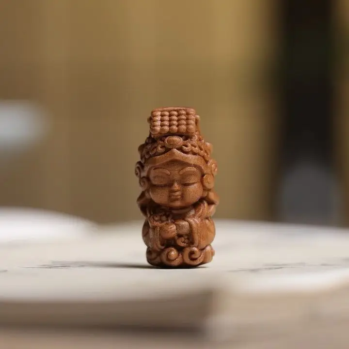 Сандаловое дерево, резное Вэнь Бао, маленькая Мазу, длинная тигра Zha Jilam, ручная работа, искусственная звезда для долголетия, украшения интерьера автомобиля
Сандаловое дерево, резное Вэнь Бао, маленькая Мазу, длинная тигра Zha Jilam, ручная работа, искусственная звезда для долголетия, украшения интерьера автомобиля