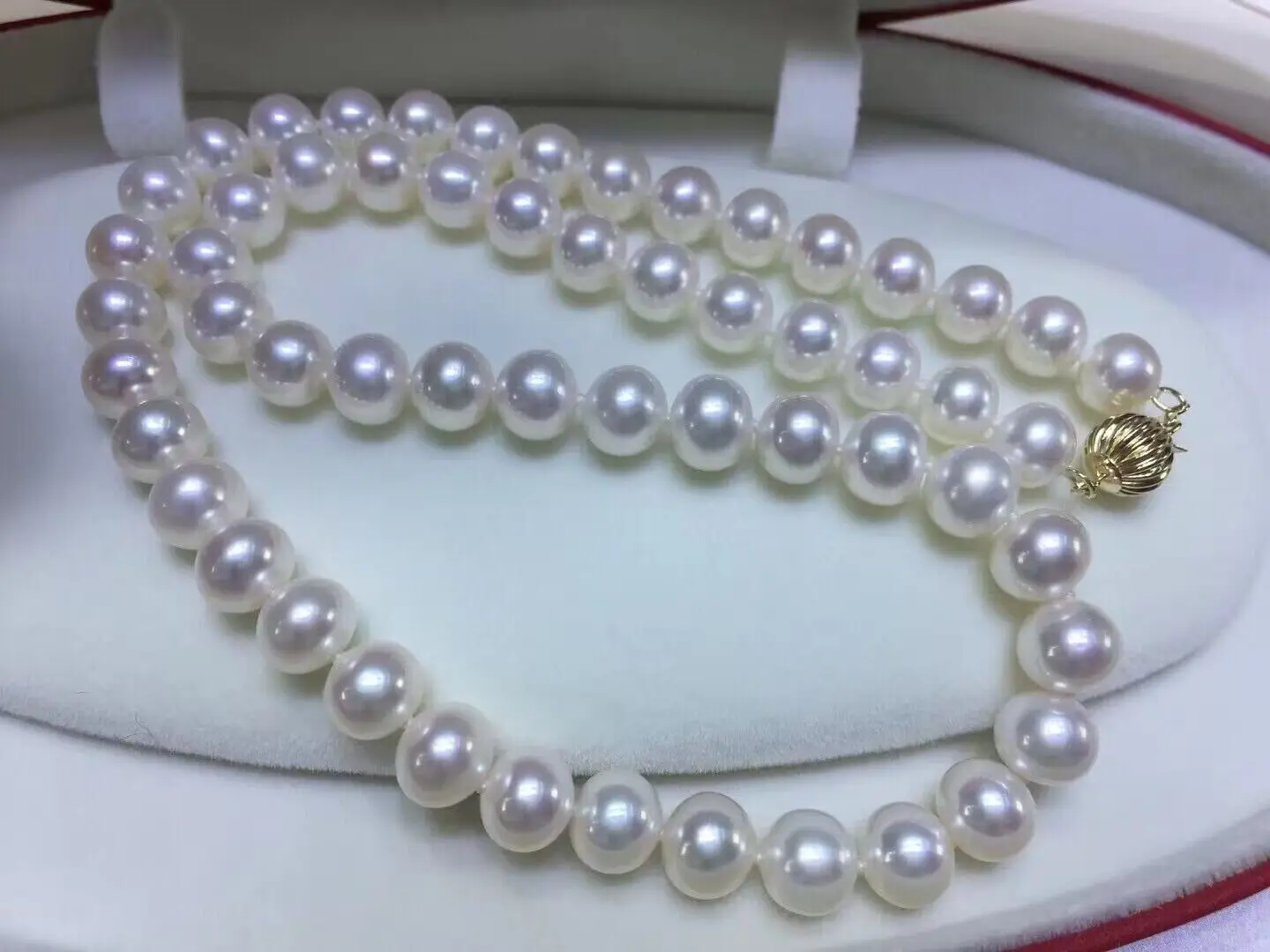 

Noble Elegance AAAAA 10-11mm South Sea Round White Pearl Necklace 18 inches 14K 18K 925 gift box