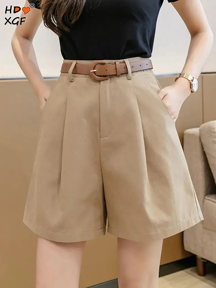 Casual Pleated Solid Color Short Overalls Pants For Women Summer Belt High Waisted Short Pants Korean Designer Shorts Streetwear
Casual Pleated Solid Color Short Overalls Pants For Women Summer Belt High Waisted Short Pants Korean Designer Shorts Streetwear