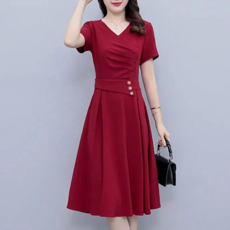 

2024 New Summer Young Style Fashionable and Elegant A-Line Slim Fit Short Sleeved Solid V-neck Button Pleated Women's Midi Dress