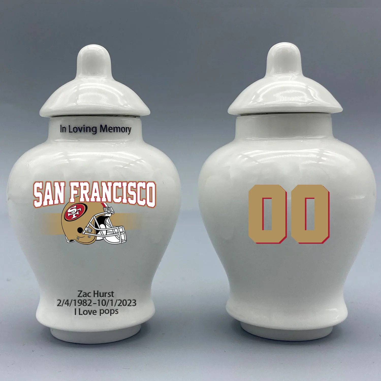 Мини-урна для Сан-Франциско 49ers Custom Urn. Отправьте мне имя/дату и номер, которые вы хотите поместить в урну в сообщении примечаний.
Мини-урна для Сан-Франциско 49ers Custom Urn. Отправьте мне имя/дату и номер, которые вы хотите поместить в урну в сообщении примечаний.
