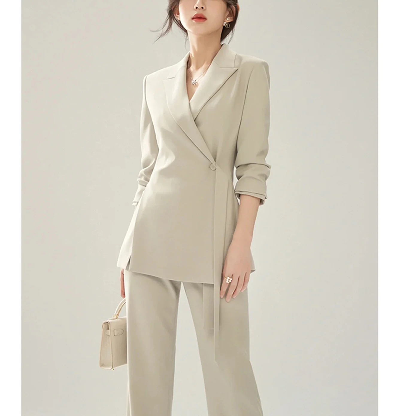 

2023 New Women Suit Slim Fit Notch Lapel 2 Piece Workplace Style Blazer((Jacket+Pants）