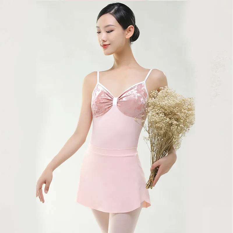 Daily Practice Pink Bow Ballet Dance Leotard Women Sling velvet splicing Training Team Gymnastics Practice jumpsuit for adult Ba
Daily Practice Pink Bow Ballet Dance Leotard Women Sling velvet splicing Training Team Gymnastics Practice jumpsuit for adult Ba