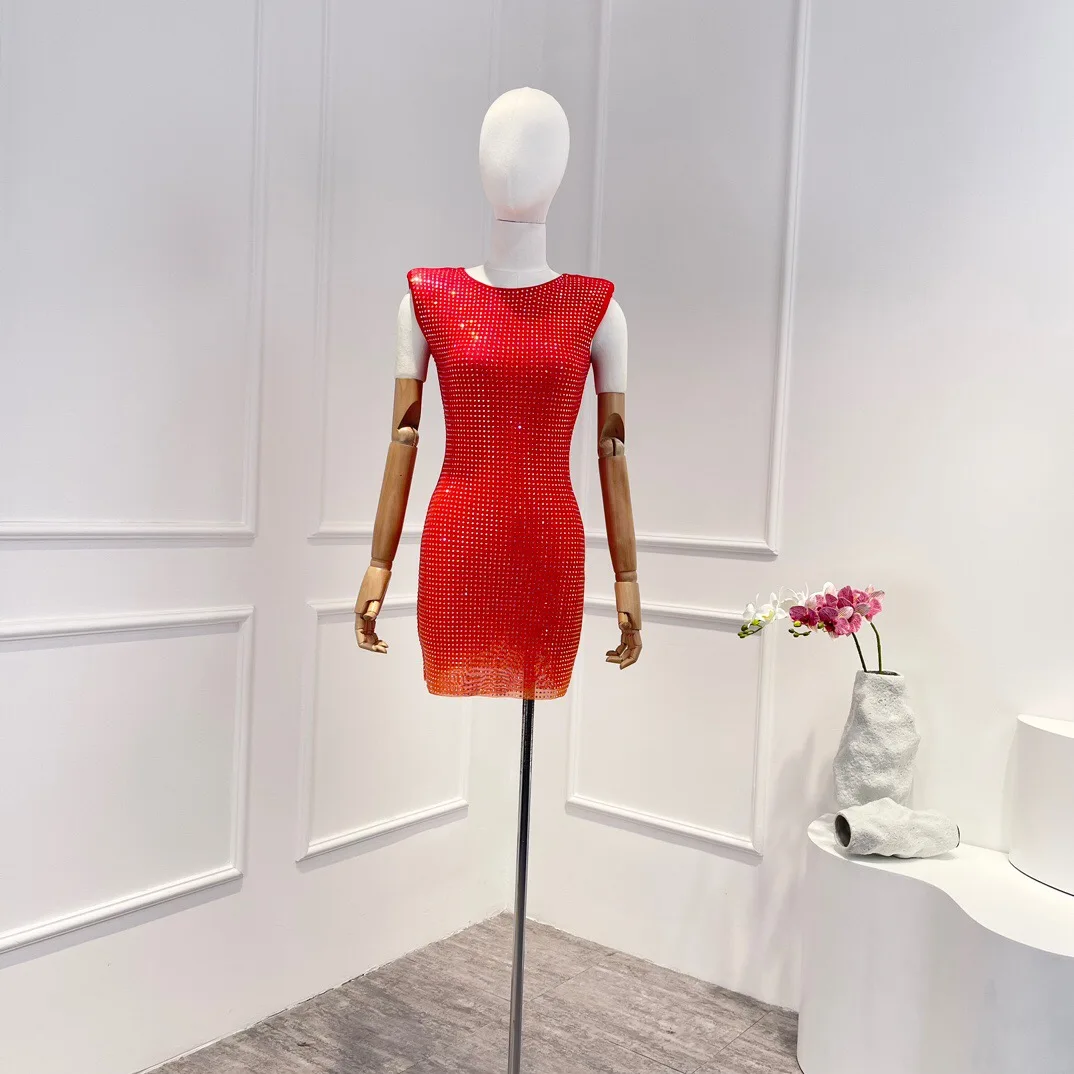 2023 New Summer Sleeveless High Quality Sheath Solid Red Diamonds Sexy Style Hot Women Party Mini Dress
2023 New Summer Sleeveless High Quality Sheath Solid Red Diamonds Sexy Style Hot Women Party Mini Dress