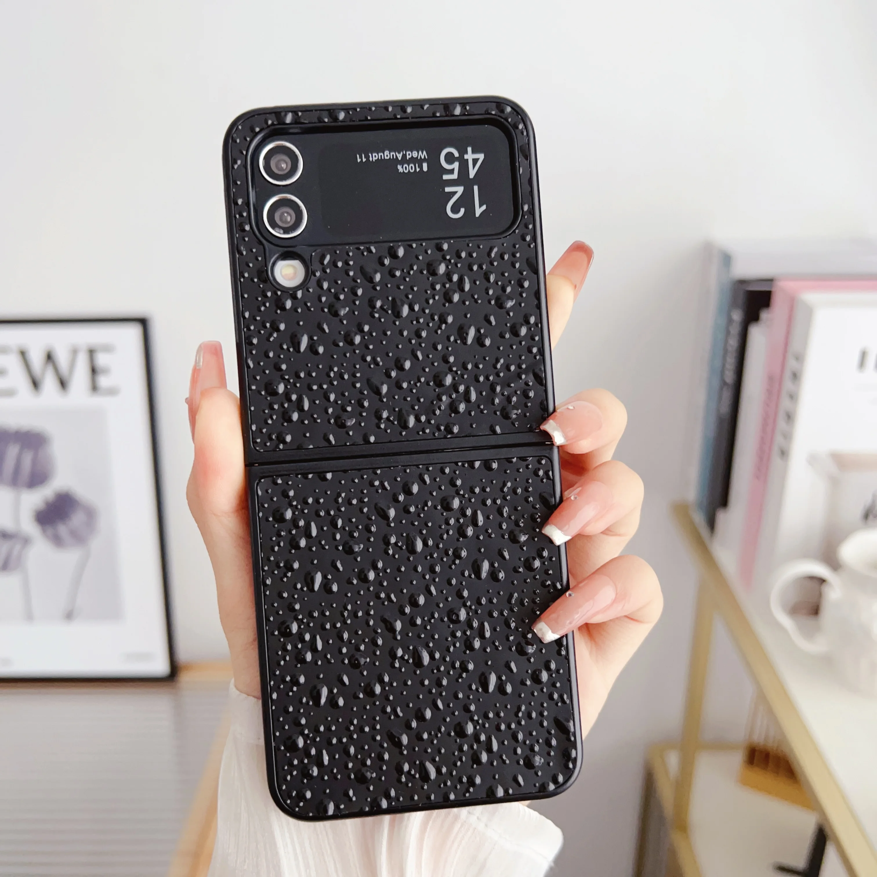 

Phone Case for Samsung Galaxy Z Flip3 5G Flip4 Black Coque Z Flip 3 4 Hard PC Luxury Cover Zflip3 Funda Water drops phone case