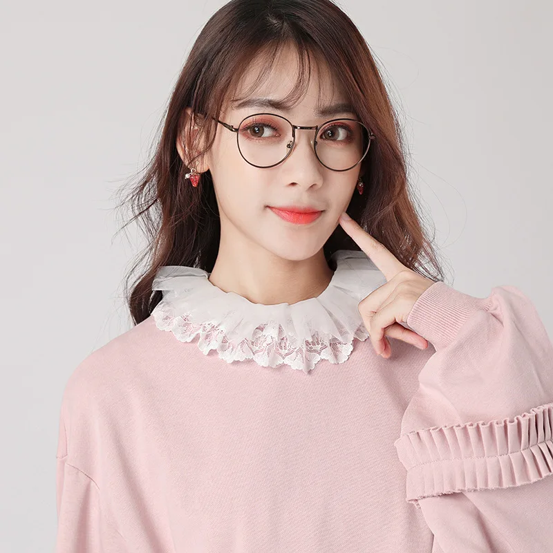 Women Chiffon White Embroidery False Collars Fashion Adjustable Detachable Shirt Fake Collars Blouse Top Half Shirt Decoration
Women Chiffon White Embroidery False Collars Fashion Adjustable Detachable Shirt Fake Collars Blouse Top Half Shirt Decoration