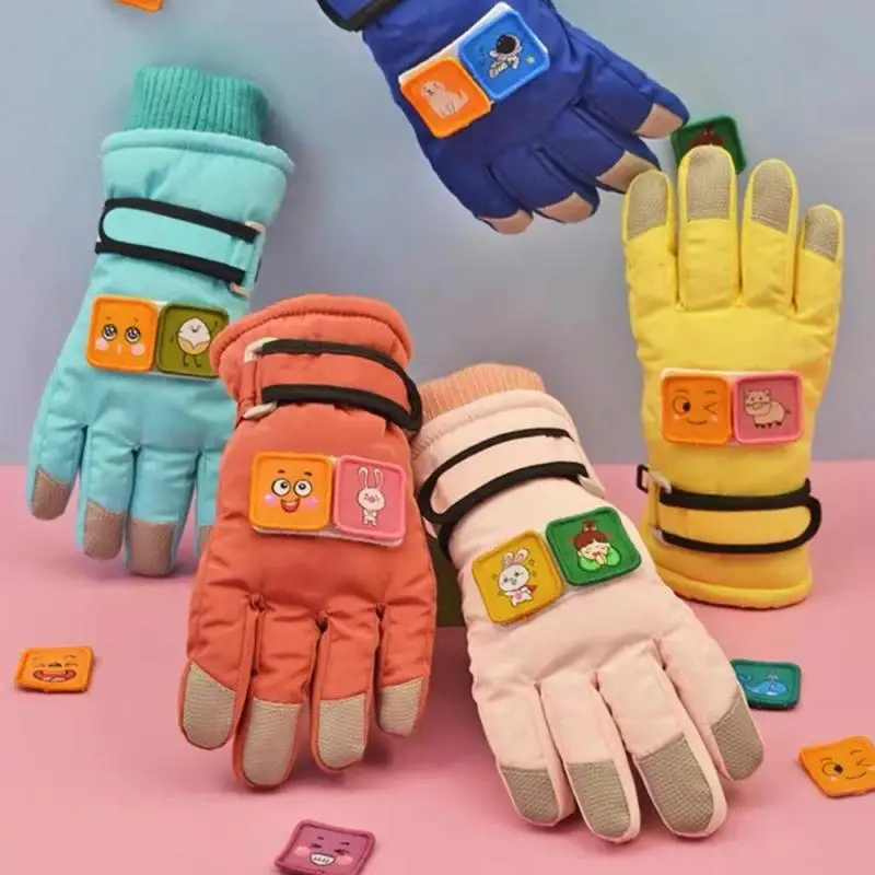

Fleece Gloves Outdoor Autumn And Winter Antifreeze Plus Velvet The New Ski Supplies Need Thickened Gloves Five Fingers Windproof