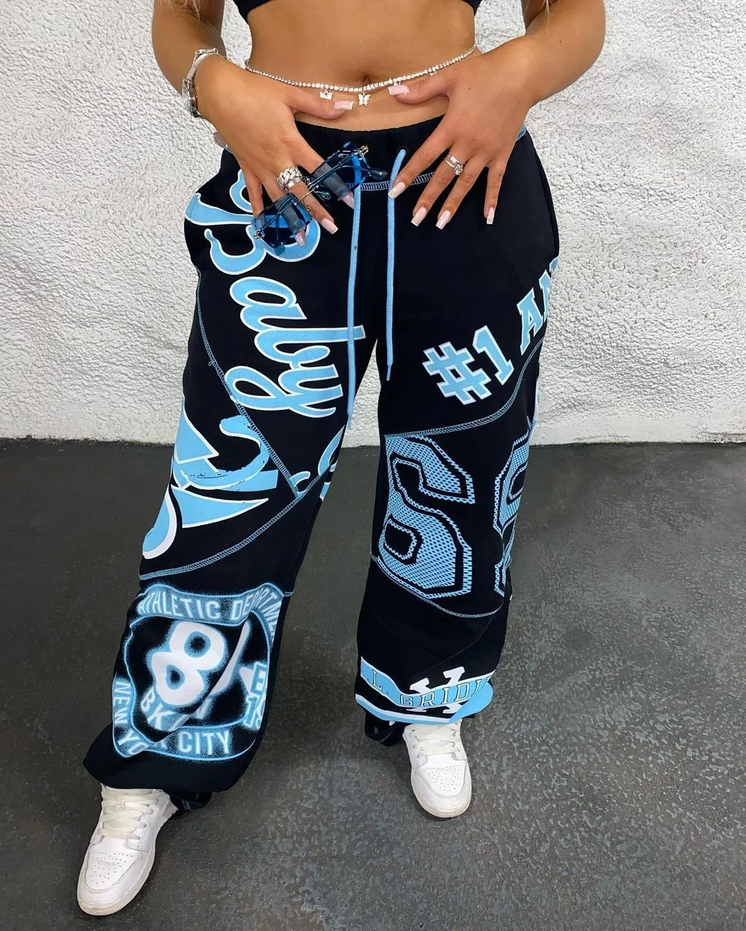 2021 New Fashion Casual Harem Pants Oversized Pants Pattern Printed Loose Wide Leg Pants Women's Pants Drawstring Sweatpants
2021 New Fashion Casual Harem Pants Oversized Pants Pattern Printed Loose Wide Leg Pants Women's Pants Drawstring Sweatpants