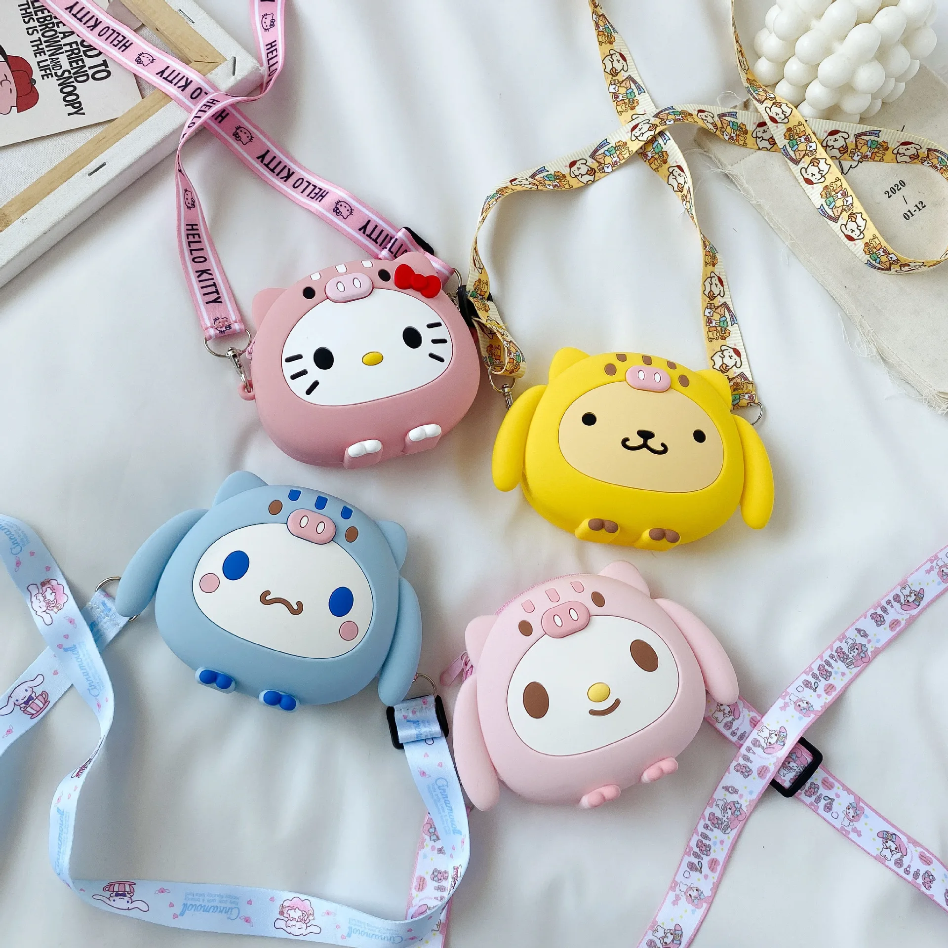 Kawaii Kuromi My Melody Cinnamoroll силиконовая мультяшная милая сумка-мессенджер через плечо наплечный ремень аксессуары для принцессы сумка в подарок
Kawaii Kuromi My Melody Cinnamoroll силиконовая мультяшная милая сумка-мессенджер через плечо наплечный ремень аксессуары для принцессы сумка в подарок