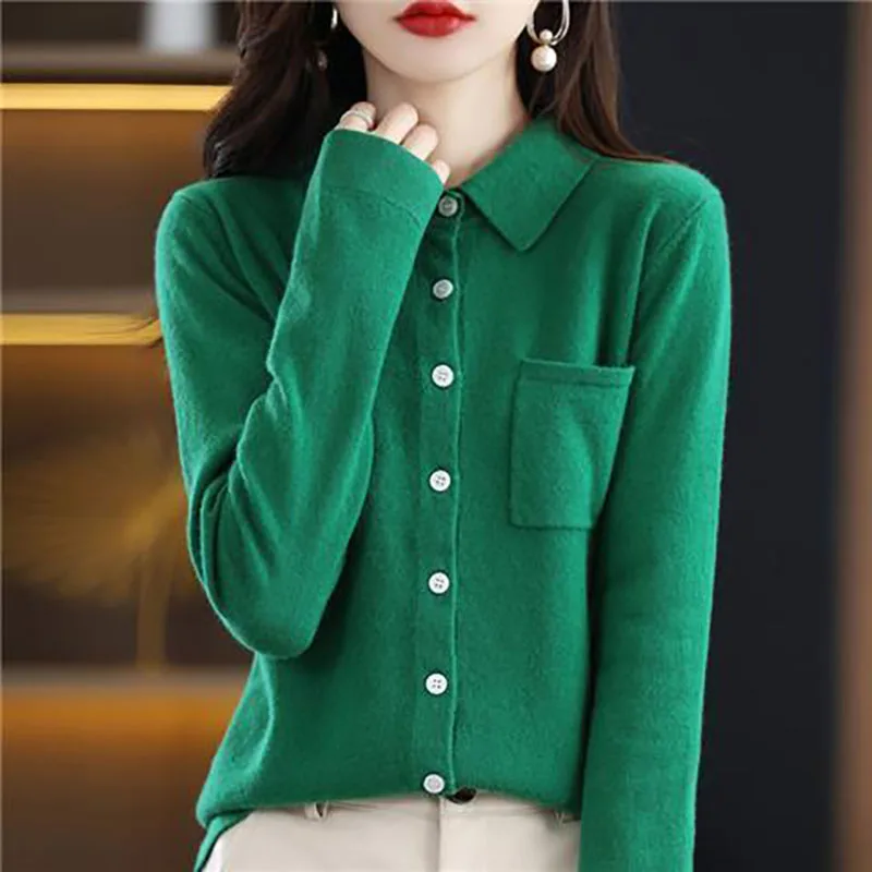 Fashion Lapel Knitted Button Pockets All-match Cardigan Sweaters Women's Clothing 2022 Autumn New Solid Color Loose Korean Tops
Fashion Lapel Knitted Button Pockets All-match Cardigan Sweaters Women's Clothing 2022 Autumn New Solid Color Loose Korean Tops